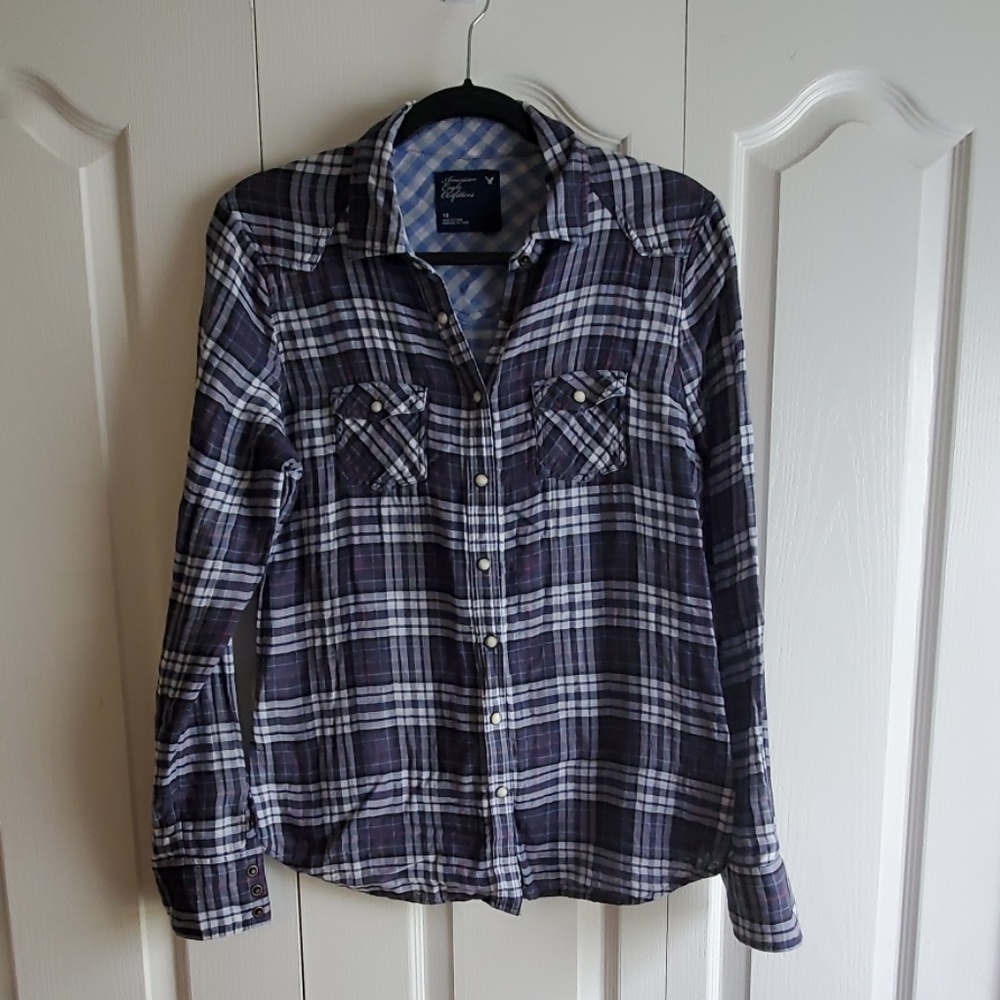 American Eagle button down boyfriend shirts 10